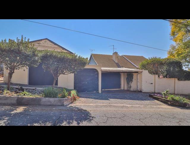 6 BEDROOM HOUSE FOR SALE IN KENSINGTON